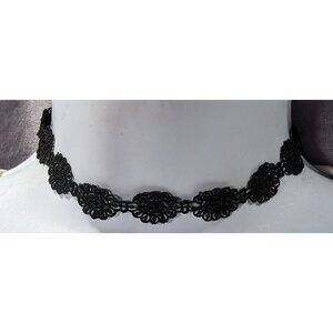 Gothic Victorian Style Floral Lace Choker